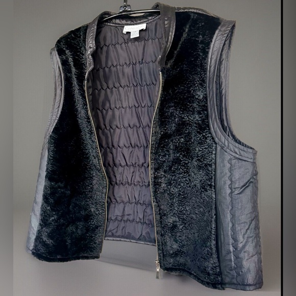 Conrad C Collection Woman Sleeveless Black Faux Mink Quilted Full Zip Vest Sz 18 - Picture 2 of 16